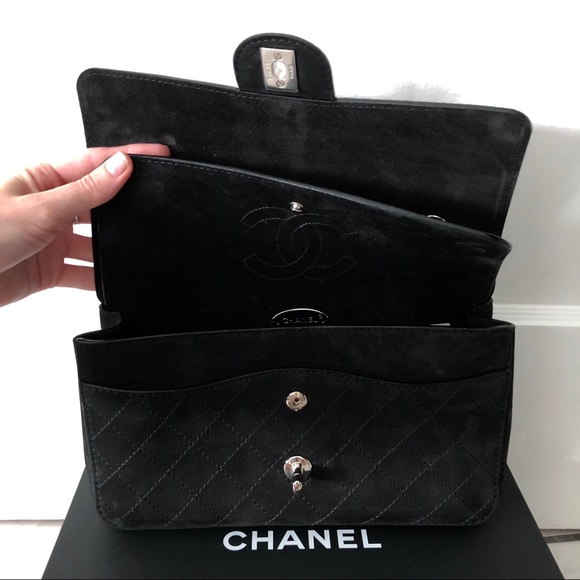 🌟SOLD🌟 Chanel Medium Black Suede Classic Flapbag - Picture 3 of 6